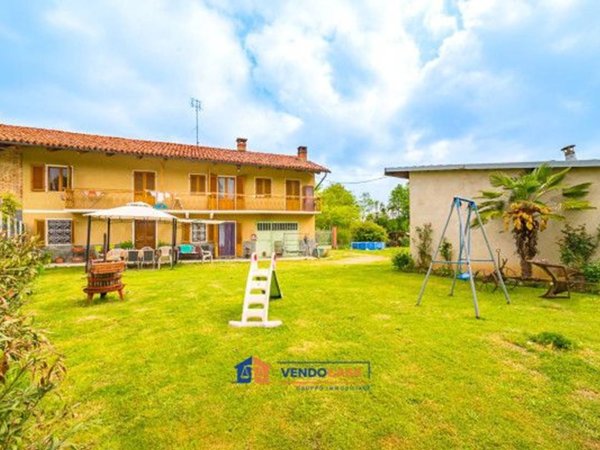 casa indipendente in vendita a Cherasco