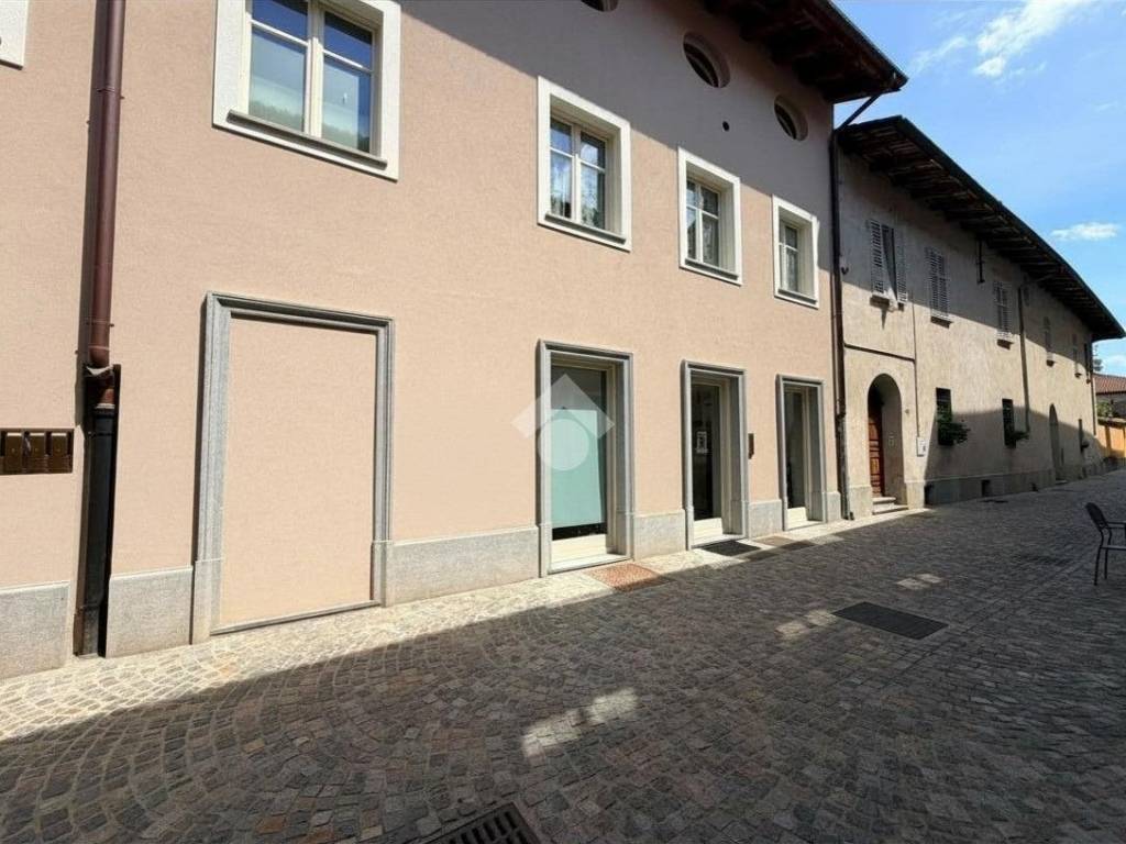 negozio in vendita a Cherasco