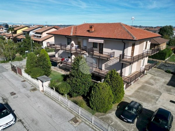 quadrivano in vendita a Cherasco in zona Roreto