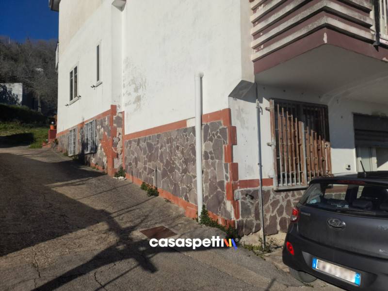 appartamento in vendita a Montecorvino Pugliano in zona Santa Tecla