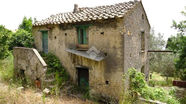 casa indipendente in vendita a Montecorvino Pugliano in zona Santa Tecla