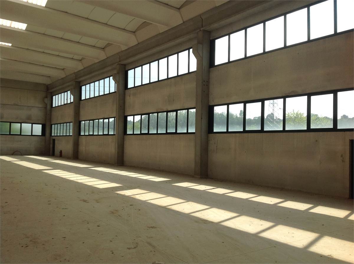 ufficio in vendita a Montecorvino Pugliano in zona San Vito