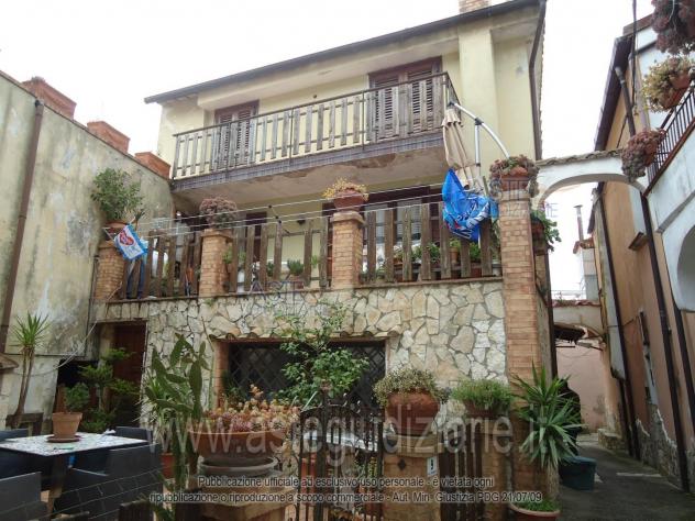 casa indipendente in vendita a Montecorvino Pugliano