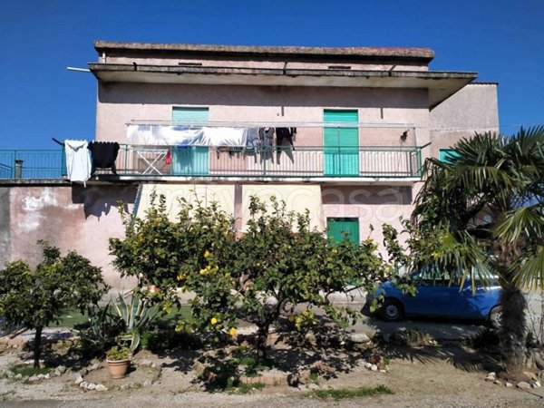 casa indipendente in vendita a Montecorvino Pugliano