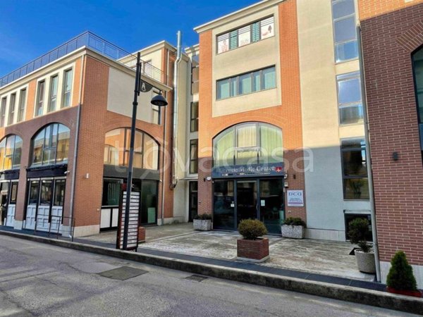 ufficio in vendita a Montecorvino Pugliano in zona Pagliarone