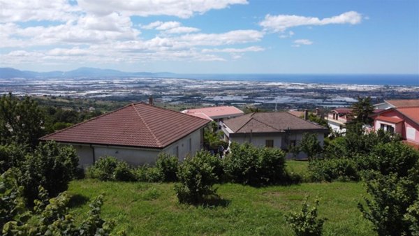 terreno edificabile in vendita a Montecorvino Pugliano in zona Santa Tecla