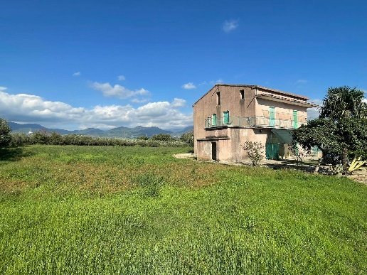 casa indipendente in vendita a Montecorvino Pugliano