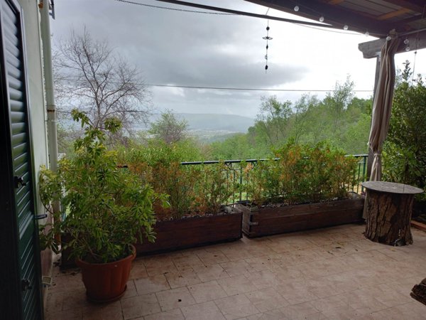 appartamento in vendita a Montecorvino Pugliano in zona Pugliano