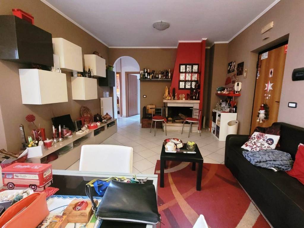 appartamento in vendita a Montecorvino Pugliano in zona Pugliano