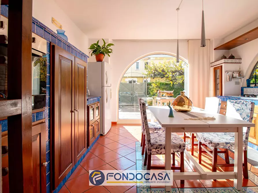 casa indipendente in vendita a Montecorvino Pugliano