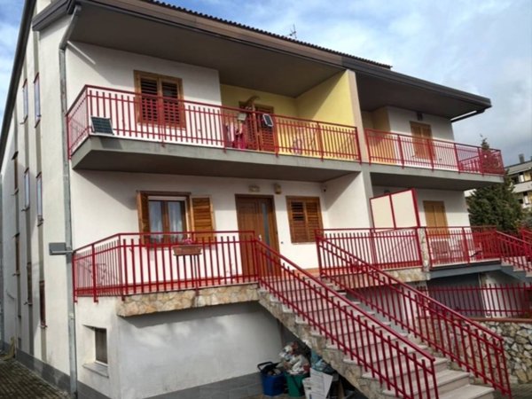 casa indipendente in vendita a Montecorvino Pugliano
