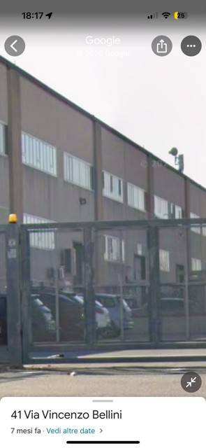 locale commerciale in vendita a Montecorvino Pugliano