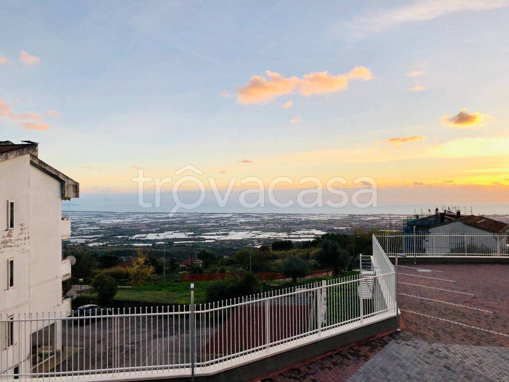 appartamento in vendita a Montecorvino Pugliano in zona Santa Tecla