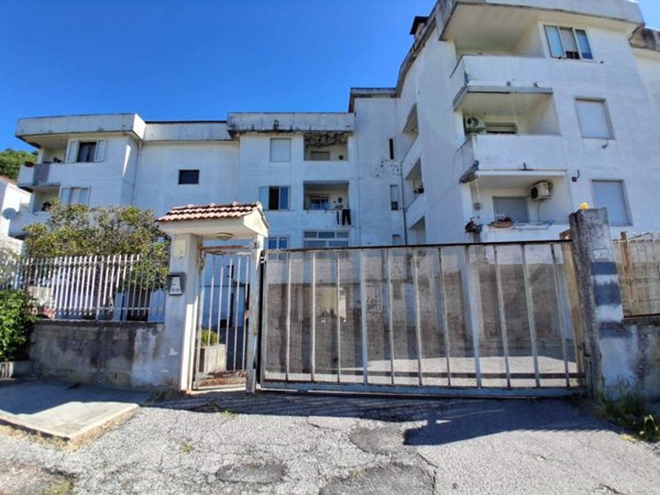 appartamento in vendita a Montecorvino Pugliano in zona Santa Tecla
