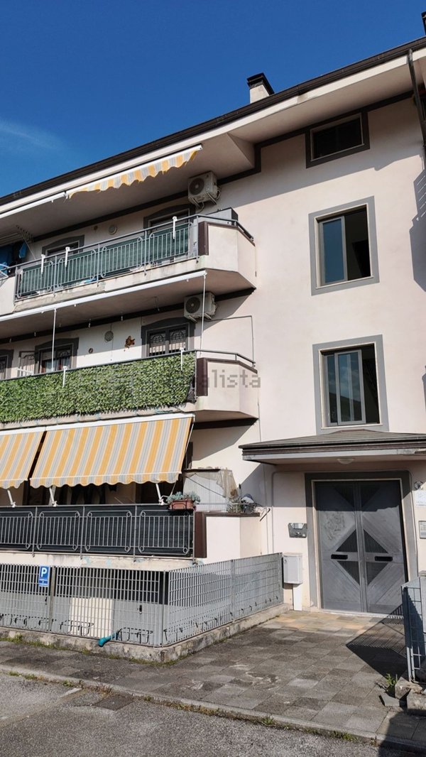 appartamento in vendita a Montecorvino Pugliano in zona Bivio Pratole