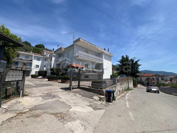 appartamento in vendita a Montecorvino Pugliano in zona Santa Tecla