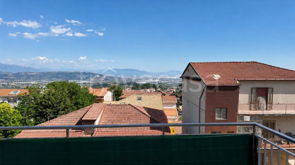 appartamento in vendita a Montecorvino Pugliano in zona Pugliano