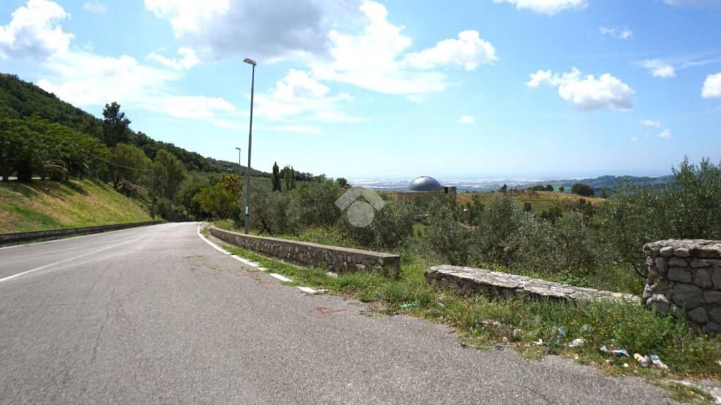 terreno agricolo in vendita a Montecorvino Rovella in zona Pezze