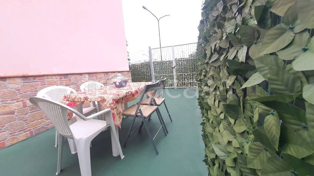 casa indipendente in vendita a Montecorvino Rovella