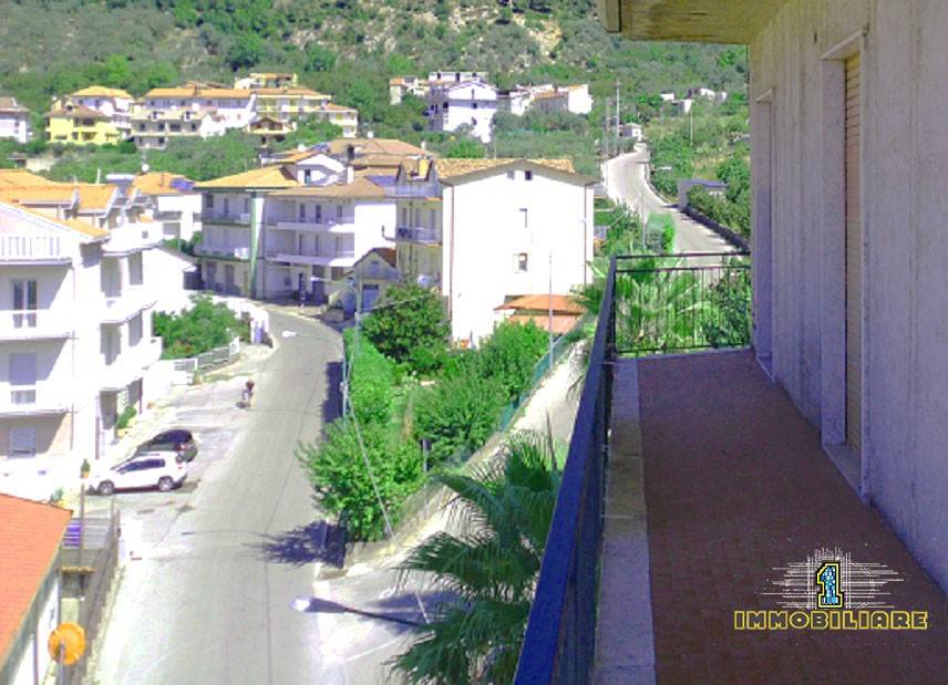 appartamento in vendita a Montecorvino Rovella in zona Gauro