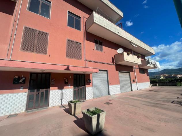 appartamento in vendita a Montecorvino Rovella in zona Macchia