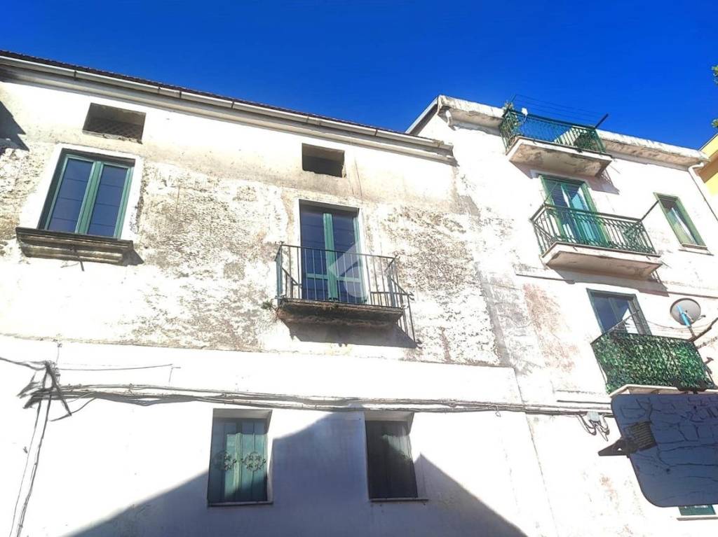 appartamento in vendita a Montecorvino Rovella