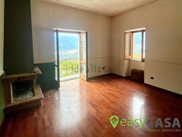 appartamento in vendita a Montecorvino Rovella