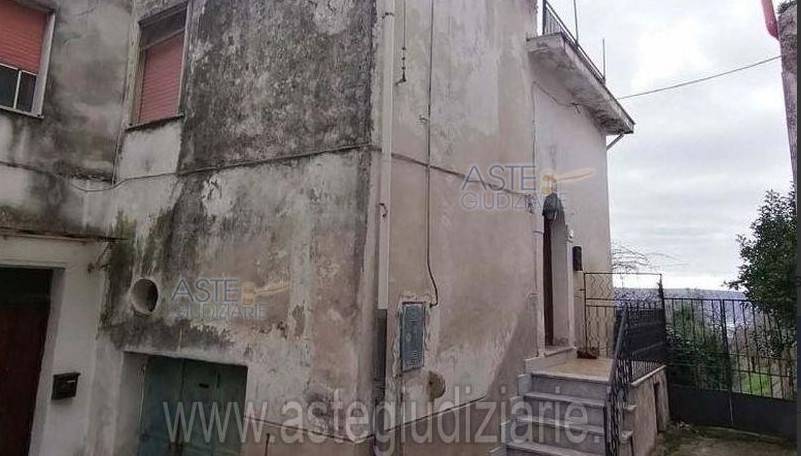 appartamento in vendita a Montecorvino Rovella