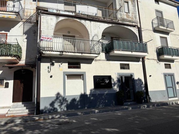 appartamento in vendita a Montecorvino Rovella in zona Sant'Eustachio/Molenadi
