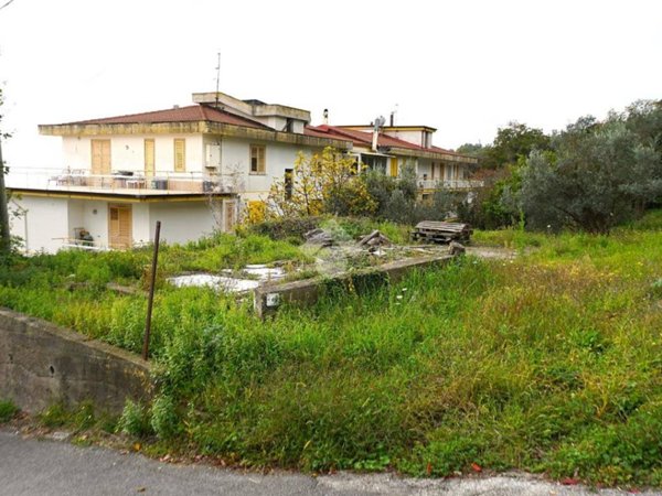 terreno agricolo in vendita a Montecorvino Rovella