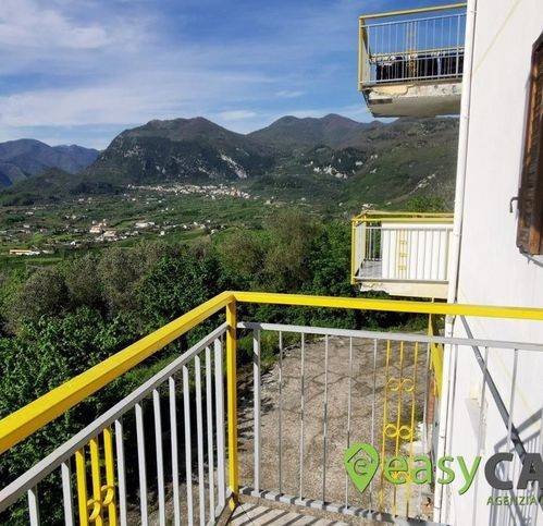 appartamento in vendita a Montecorvino Rovella