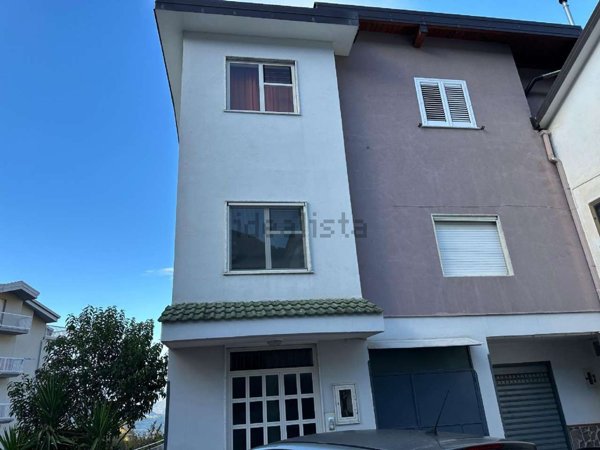 appartamento in vendita a Montecorvino Rovella in zona Gauro