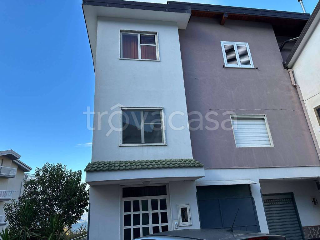 appartamento in vendita a Montecorvino Rovella