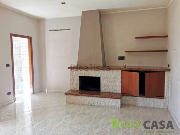 appartamento in vendita a Montecorvino Rovella