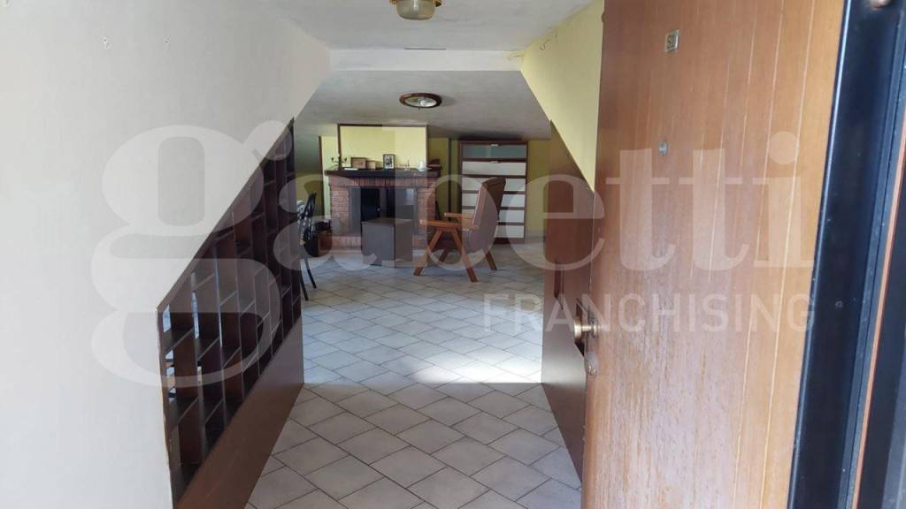 appartamento in vendita a Montecorvino Rovella