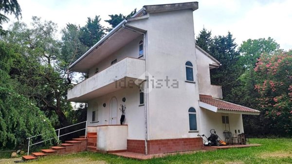 casa indipendente in vendita a Montecorvino Rovella in zona Macchia