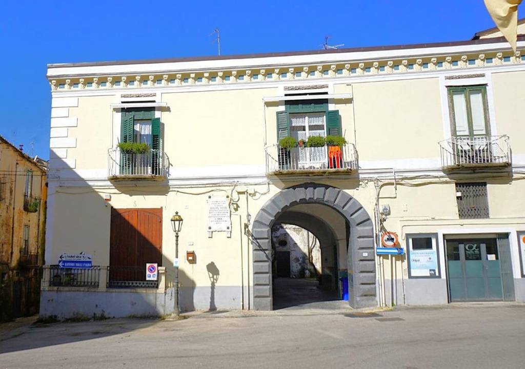 appartamento in vendita a Montecorvino Rovella in zona Pezze