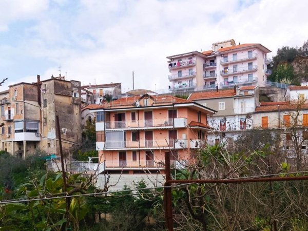 appartamento in vendita a Montecorvino Rovella