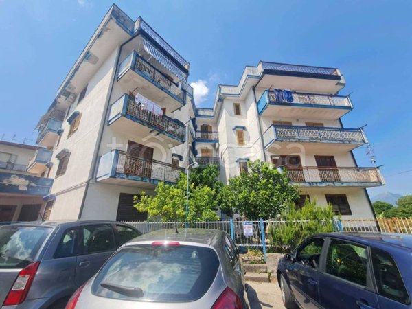 appartamento in vendita a Montecorvino Rovella in zona Pezze