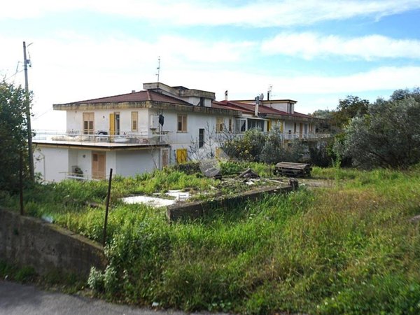 terreno agricolo in vendita a Montecorvino Rovella in zona San Martino
