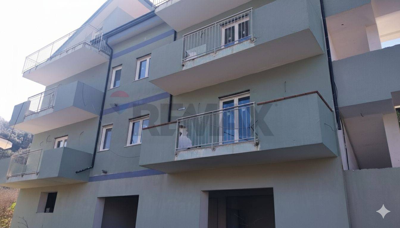 casa indipendente in vendita a Montecorvino Rovella in zona San Martino