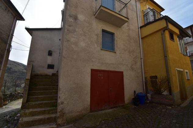 casa indipendente in vendita a Monte San Giacomo