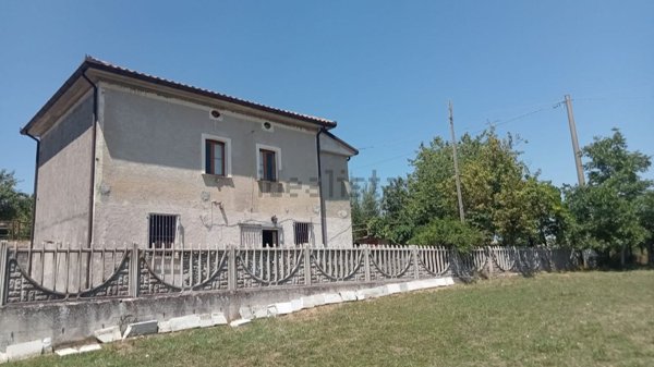 casa indipendente in vendita a Montesano sulla Marcellana in zona Tardiano