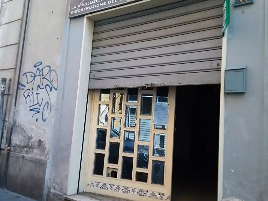 locale commerciale in vendita a Nocera Inferiore