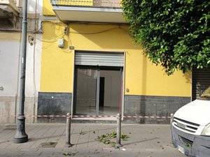 locale commerciale in vendita a Nocera Inferiore