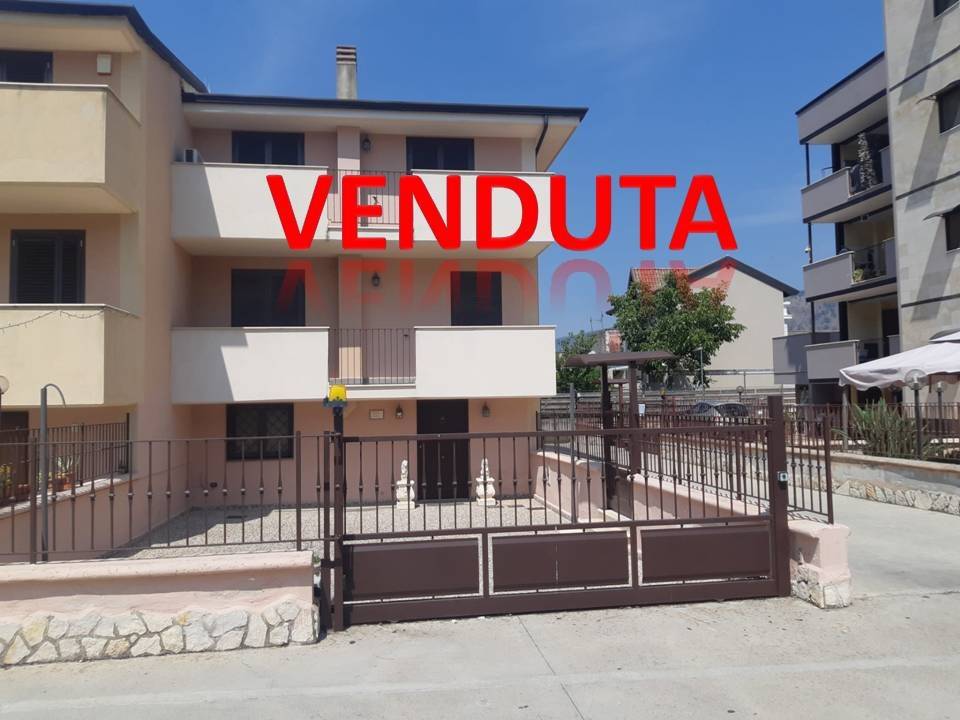 casa indipendente in vendita a Nocera Inferiore