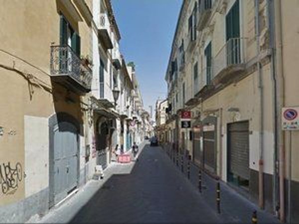 locale commerciale in vendita a Nocera Inferiore