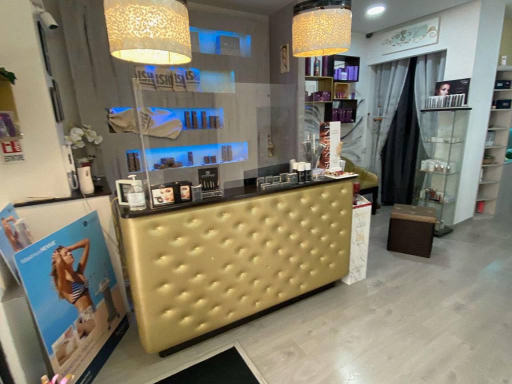 negozio in vendita a Nocera Inferiore