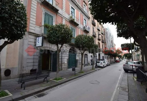 locale commerciale in vendita a Nocera Inferiore