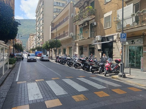 negozio in vendita a Nocera Inferiore